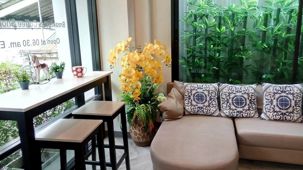 Mont Place Donmuang Bed & Breakfast Bangkok Exterior photo